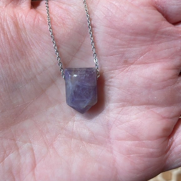 Chevron Amethyst Crystal Necklace Natural Healing - Picture 4 of 6